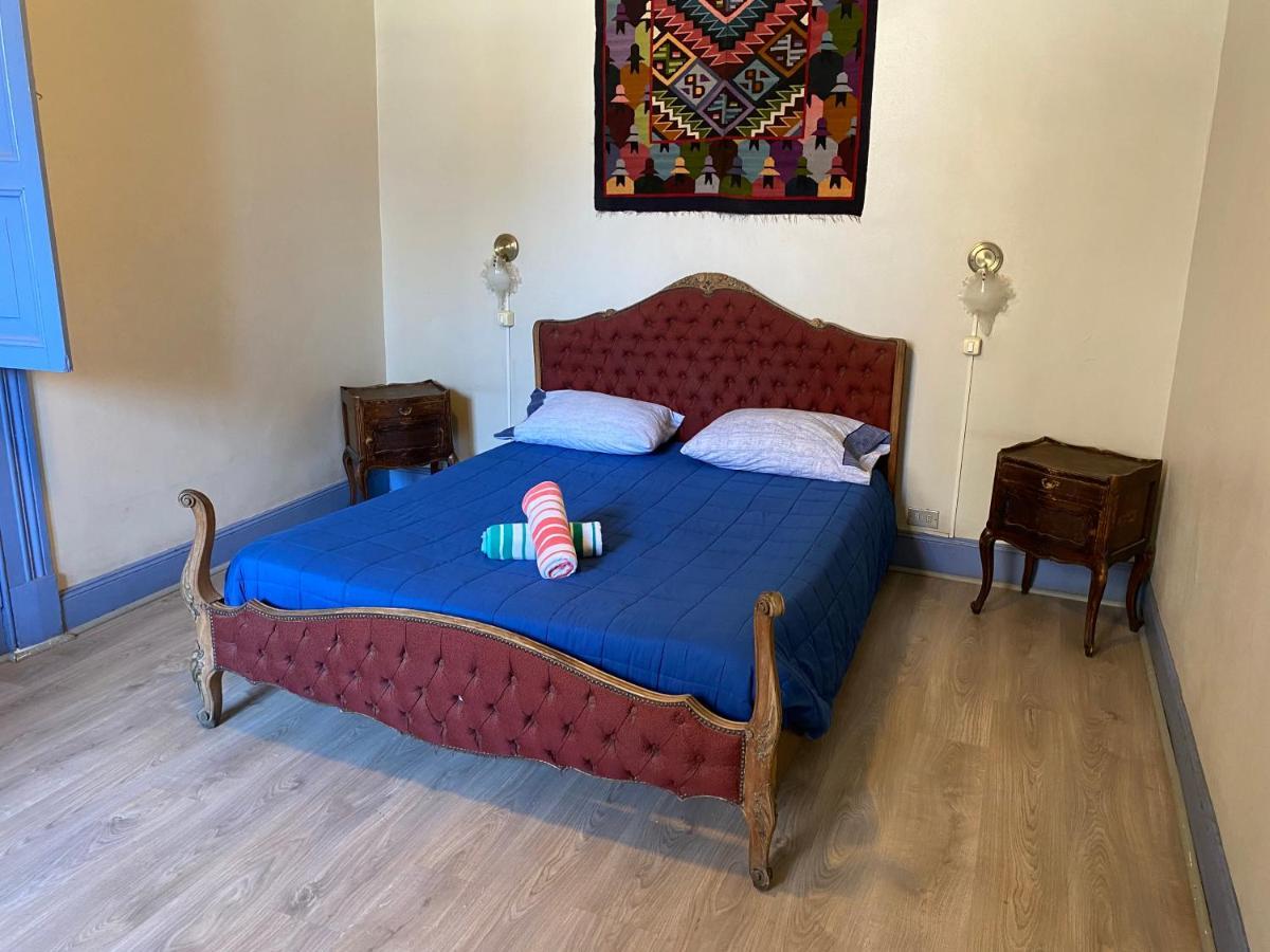 La Casa Roja Hostel Сантьяго Экстерьер фото