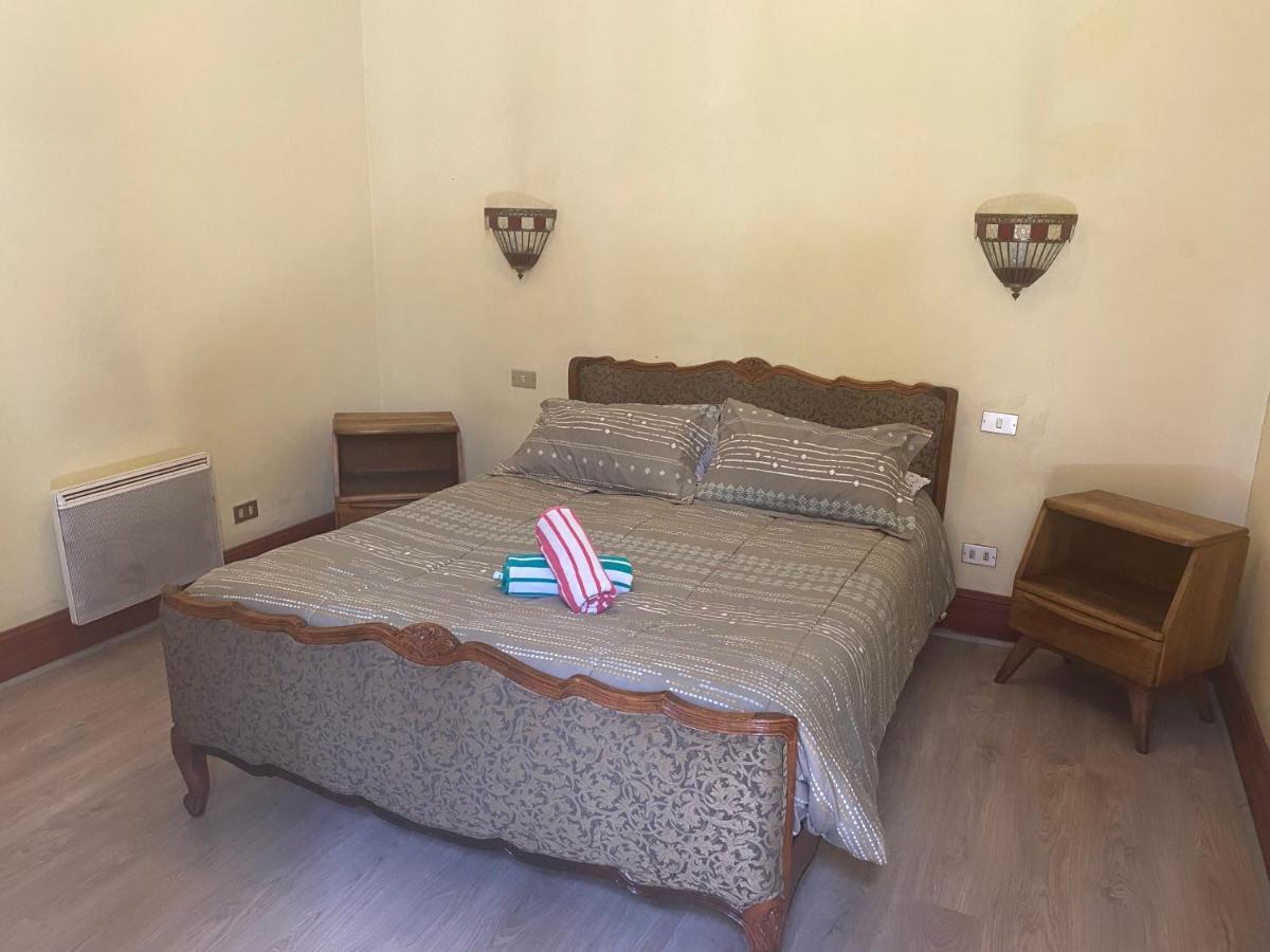 La Casa Roja Hostel Сантьяго Экстерьер фото