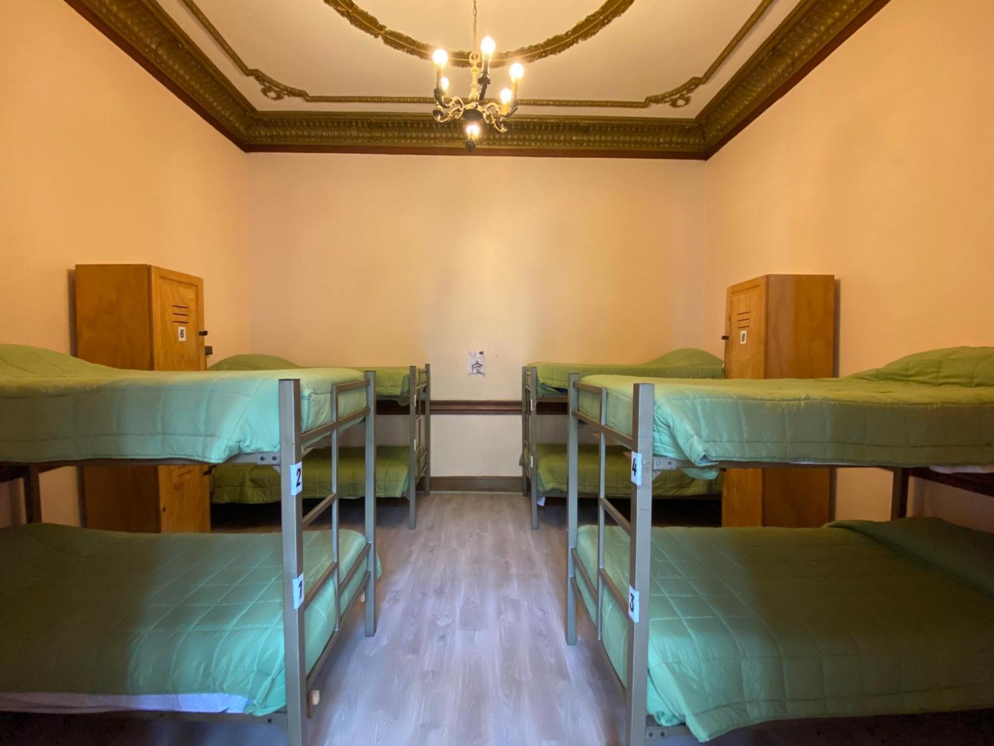 La Casa Roja Hostel Сантьяго Экстерьер фото