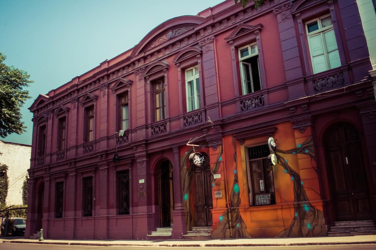 La Casa Roja Hostel Сантьяго Экстерьер фото
